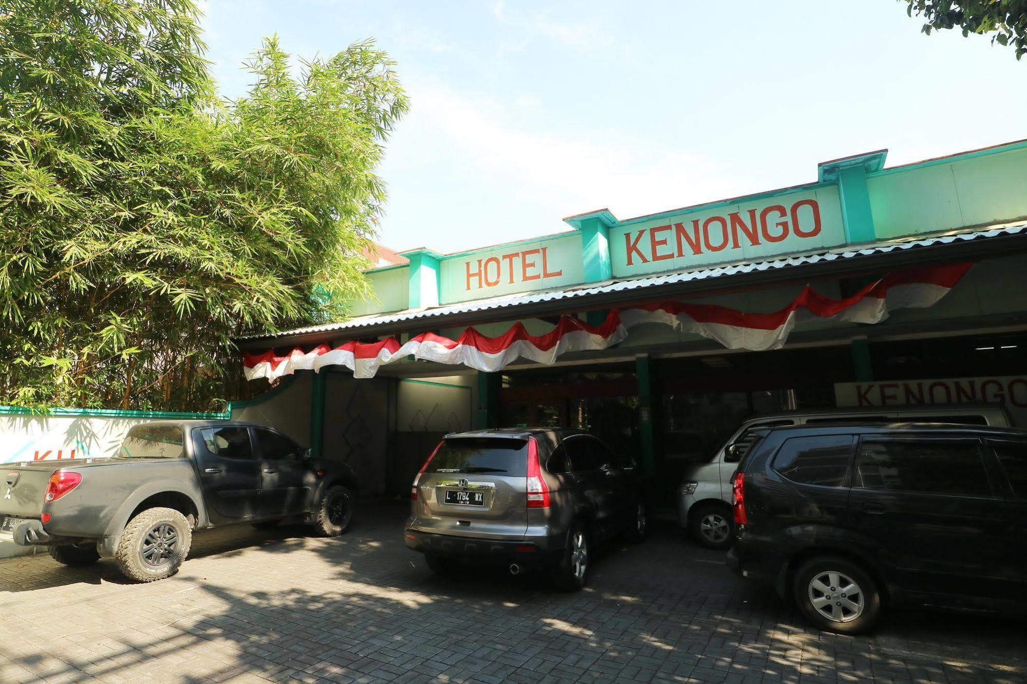 סוראבאיה Hotel Kenongo מראה חיצוני תמונה